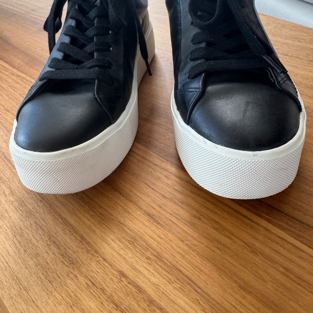 Woman's -Vince - Black Leather Benfield Leather Platform Sneaker (size - 6) - Picture 11 of 16